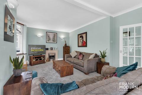 8 Foxcovert Road, Werrington, Peterborough, PE4 6RF