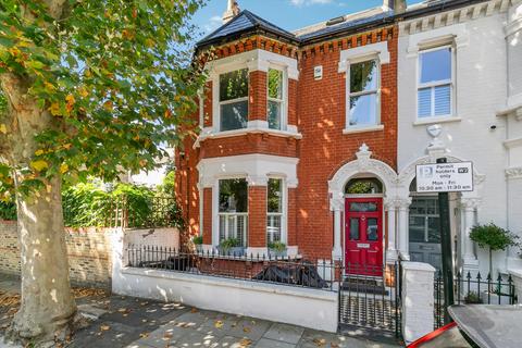 5 bedroom terraced house for sale, Jessica Road, London, SW18.