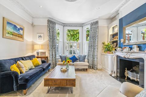 5 bedroom terraced house for sale, Jessica Road, London, SW18.