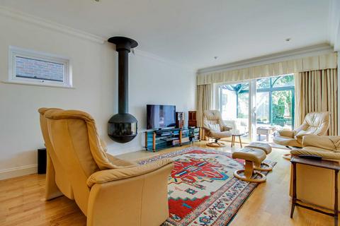 undefined, Station Road, Plumpton Green