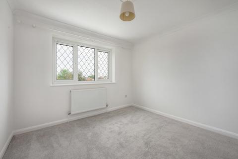 11 Hampton Close, Herne Bay, CT6 8BZ