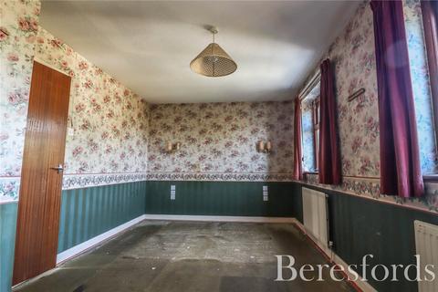 16 Kidder Road, Rayne, Braintree, CM77 6TN