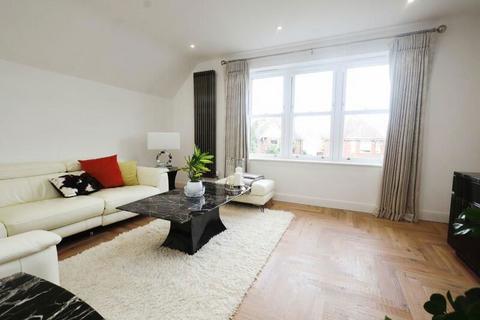 Flat 3, 1 Bryanstone Road, Bournemouth, BH3 7JE