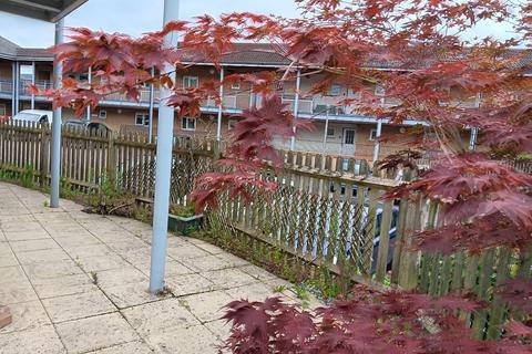 2 bedroom apartment for sale, Patrons Way East, Denham Garden Village, Denham, Buckinghamshire, UB9