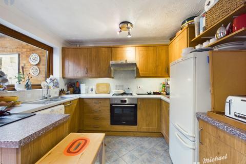 2 bedroom semi-detached house for sale, Base Close, Aylesbury