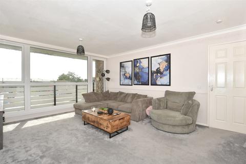 2 bedroom flat for sale - Wendover Road, Chidham Park, Havant, Hampshire