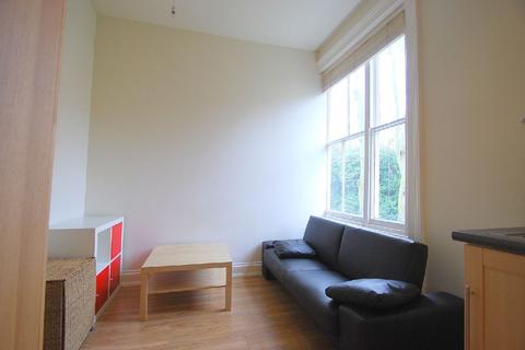 Studio to rent - Buckland Crescent, Swiss Cottage, NW3