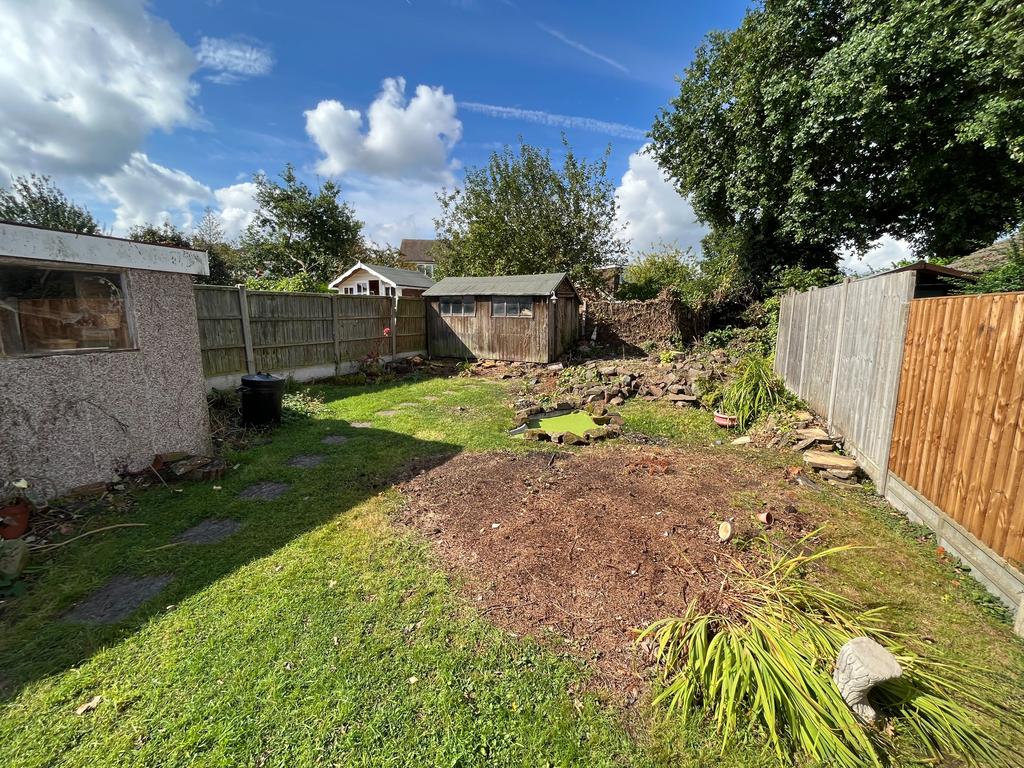 Walford Road, Rolleston on Dove, BurtononTrent, DE13 2 bed semi