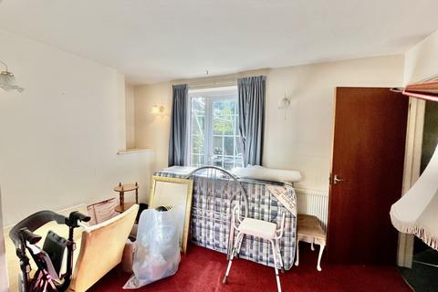11 Bittles Green, Motcombe, Shaftesbury, SP7 9NX
