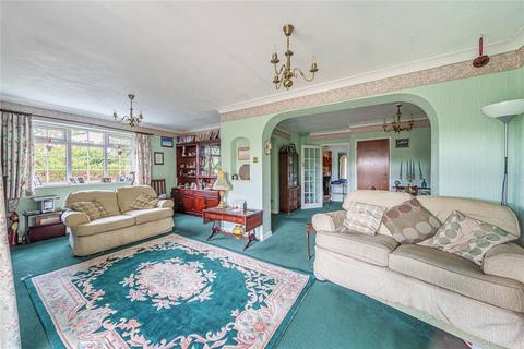 4 Garson Close, Esher, KT10 8LW