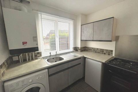 1 bedroom villa to rent, Fleet Avenue, Renfrew