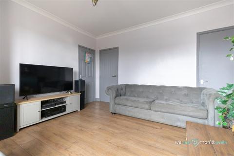 16 Lamb Drive, Sheffield, S5 8LT