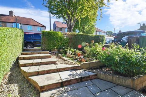 10 Kingsdown Road, Cheam, Sutton, SM3 8NY