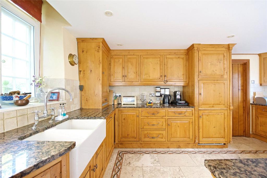 Kitchen/Breakfast Rm