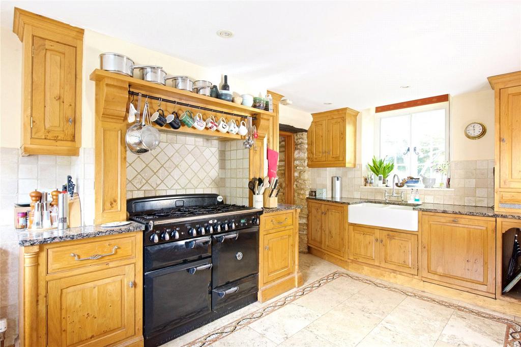 Kitchen/Breakfast Rm
