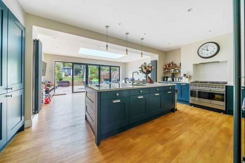 12 The Drive, Beckenham, BR3 1EQ