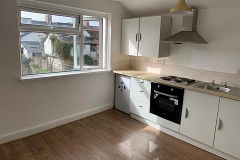 Flat 3, 63 Romilly Road, Cardiff, CF5 1FL