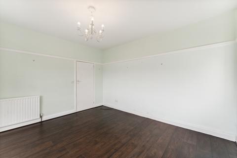 25 Mearns Road, Clarkston, Glasgow, G76 7ES