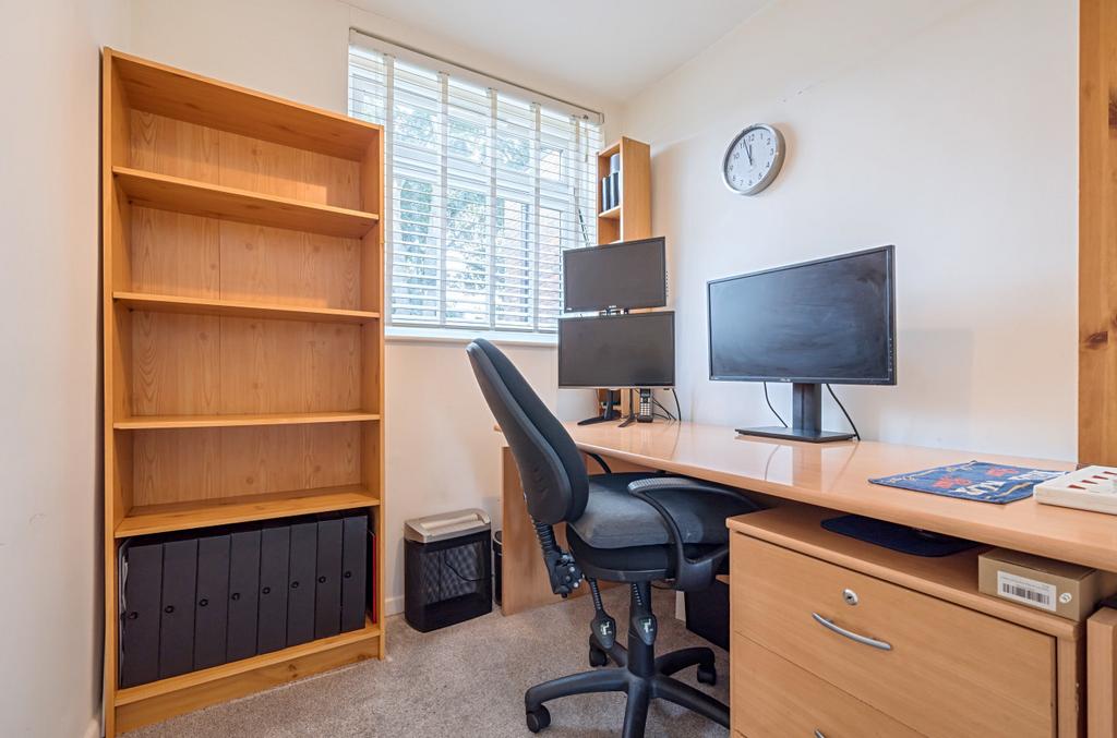 Harvey Road, Guildford, Surrey, GU1 4 bed end of terrace house for sale