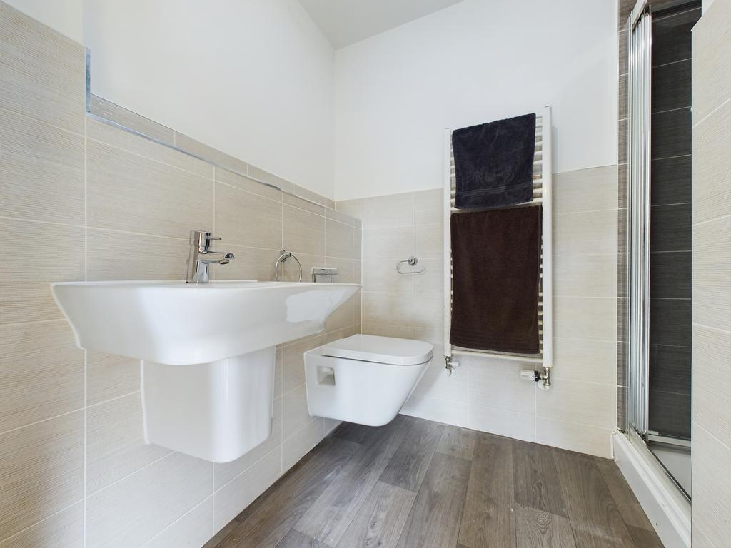 Ensuite
