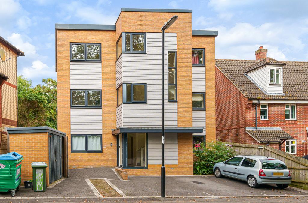 Millbrook Road East, Southampton, Hampshire, SO15 1 bed apartment for