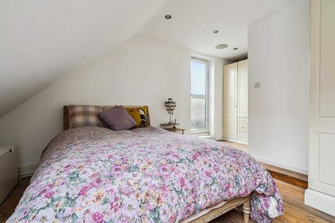 2, The Studios Falconer Road, Bushey, WD23 3AF