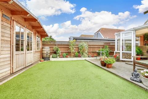 3 bedroom detached house for sale, The Parade, Greatstone, Kent