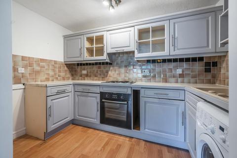 16 Albemarle Park, Beckenham, BR3 5XG