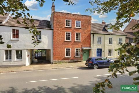 4 bedroom terraced house for sale, High Street, Newnham, Gloucestershire. GL14 1BB