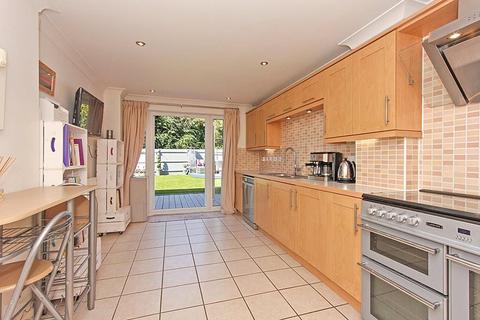 8 Amethyst Drive, Sittingbourne, ME10 5JR
