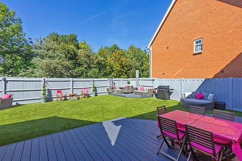 8 Amethyst Drive, Sittingbourne, ME10 5JR