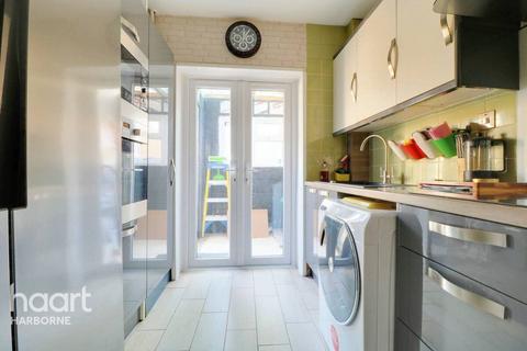 47 Capern Grove, Birmingham, B32 2JH