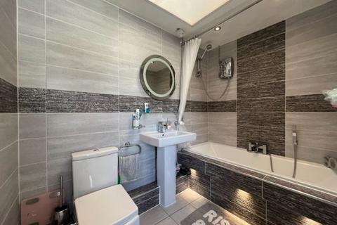 3 bedroom terraced house for sale - Park View, Tredegar