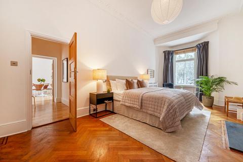 3 bedroom flat for sale, Westbourne Street, Bayswater