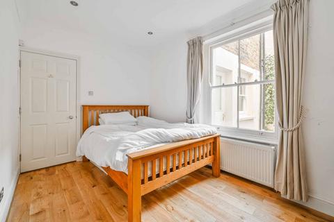 2 bedroom flat to rent, Belgrave Gardens, St John's Wood, London, NW8