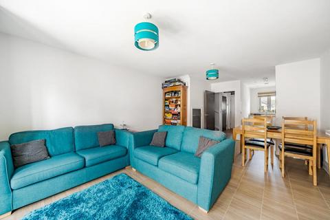 2 Barley Close, Longwick, Princes Risborough, HP27 9ET