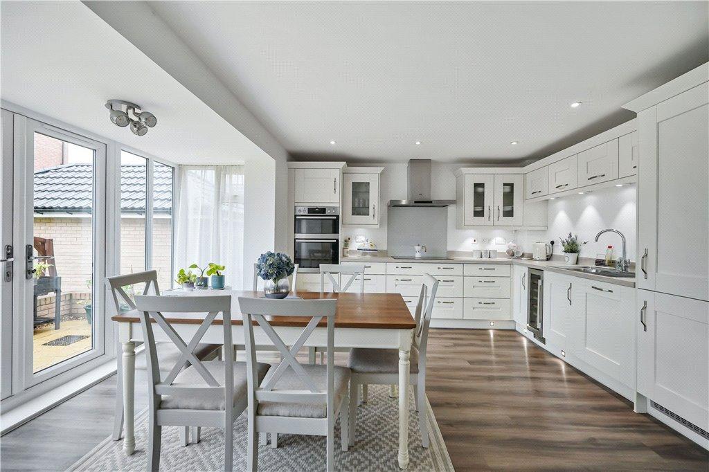 Kitchen/Dining Area