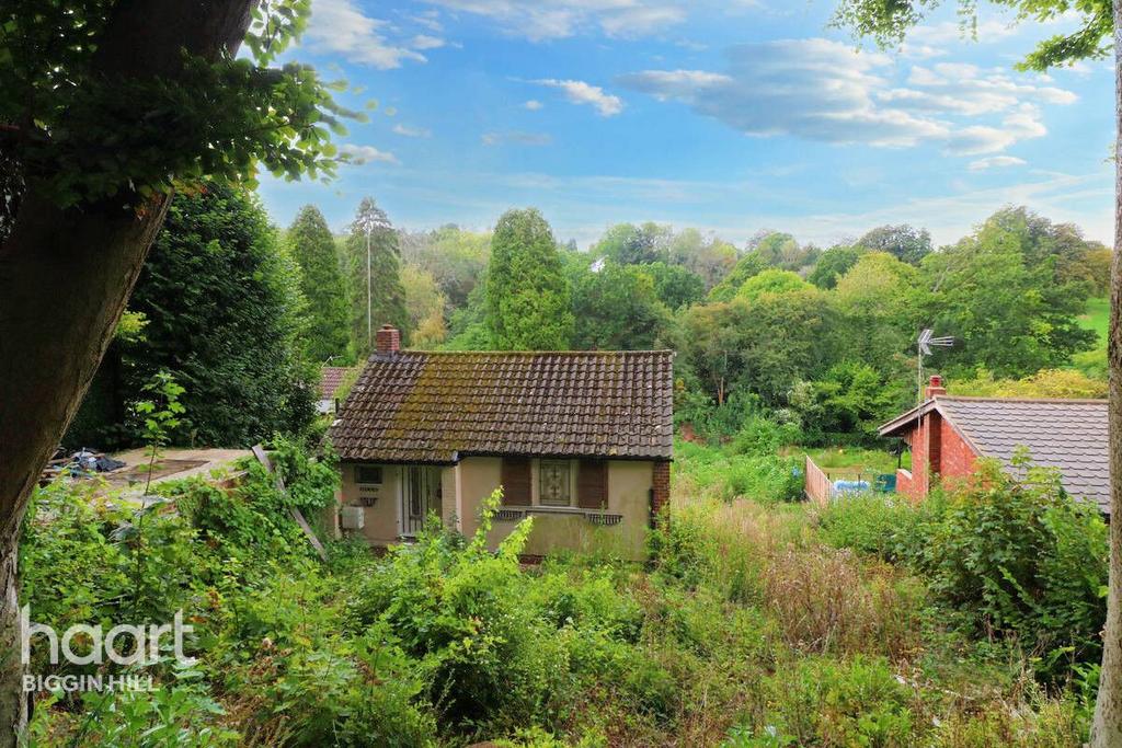 The Grove, Biggin Hill 5 bed property £600,000