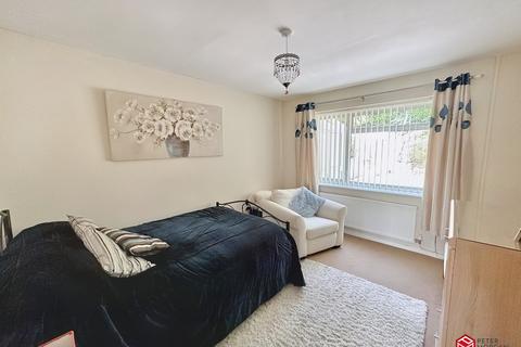 7 The Hannants, Neath, SA10 7DE