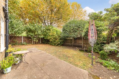 26 Thermopylae Gate, London, E14 3AX