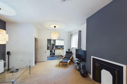 2 bedroom ground floor flat for sale - Walden House, George Street, Huntingdon.