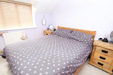 2 bedroom terraced house to rent, 15 Campion Park Up Hatherley Cheltenham GL51 3WA