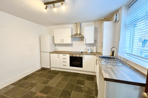 2 bedroom cottage to rent, 107 Cross Green, Otley, LS21 1HE