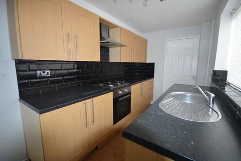 3 bedroom terraced house to rent, Exeter Street, St Helens