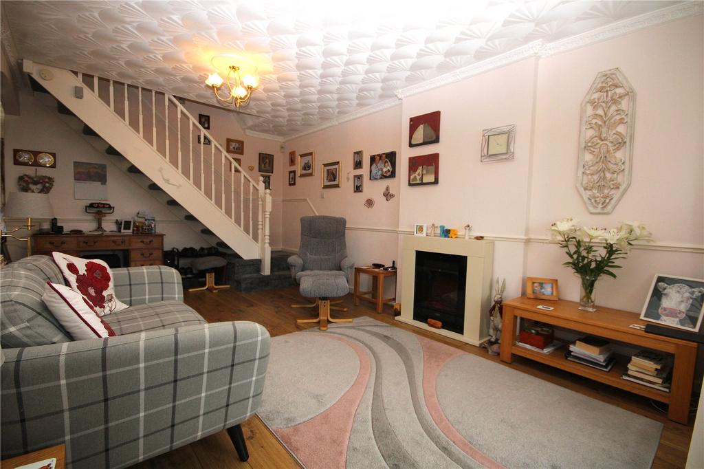 Beauworth Avenue, Greasby, Wirral, Merseyside, CH49 3 bed detached