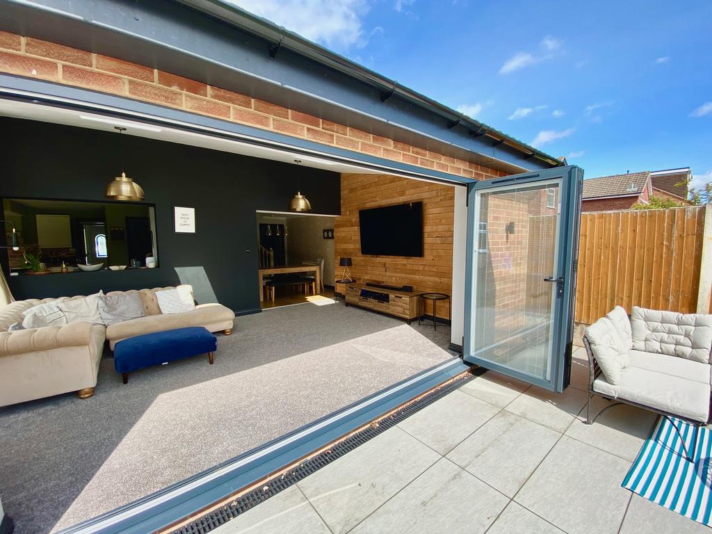 Oldacres Road, Trentham, Stoke On Trent, ST4 4 bed detached house for