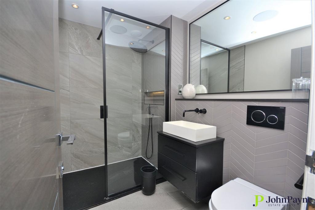 Ensuite Shower Room