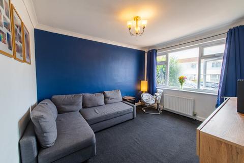 6 Cruden Road, Gravesend, DA12 4HD