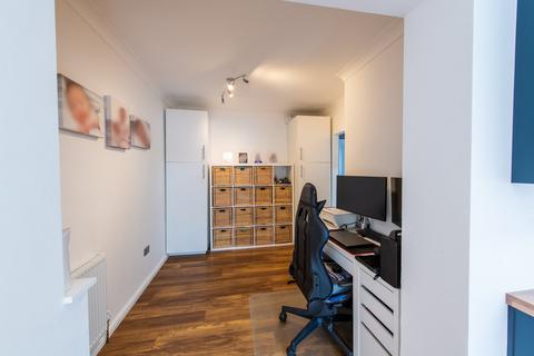 6 Cruden Road, Gravesend, DA12 4HD