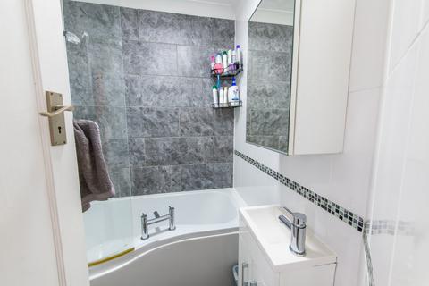 6 Cruden Road, Gravesend, DA12 4HD